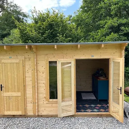 Wilding Yurt Campo de lujo